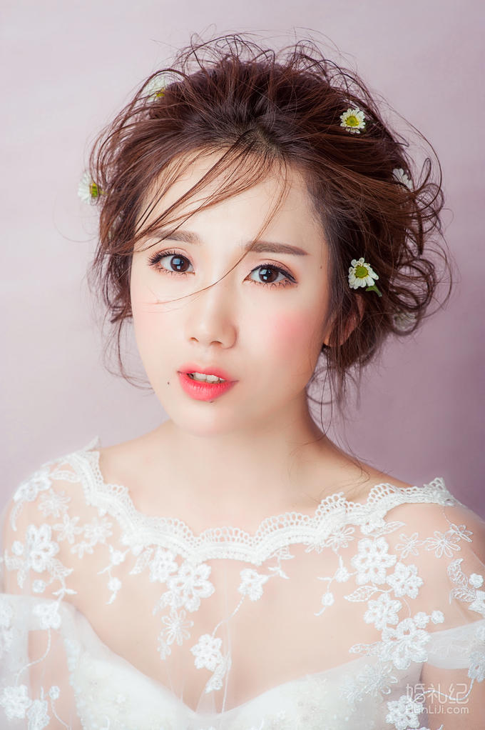 金牌化妆师美娜