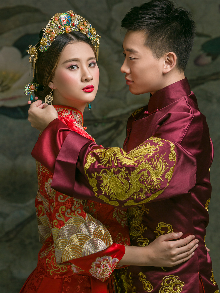 复古中国风婚纱照_中国风式复古婚纱照