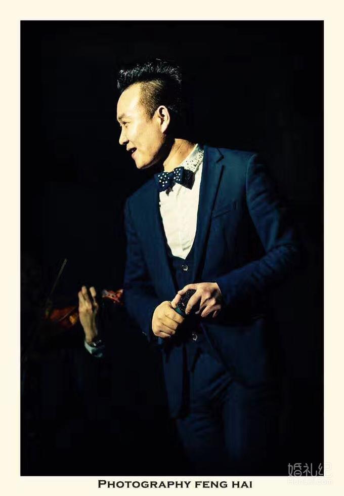 婚庆套餐 洛阳婚礼司仪套餐 >传奇婚礼执行团创始人·练奎老师三人团