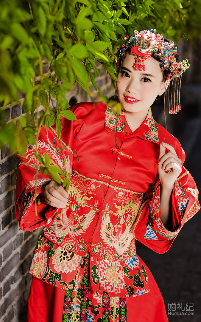 丽江古装秀禾服最新客片分享 -婚纱摄影【婚礼纪】