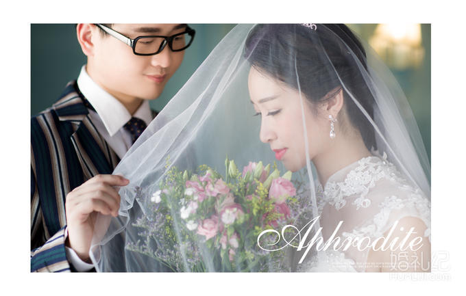 婚纱照套餐_婚纱照套餐价格模板
