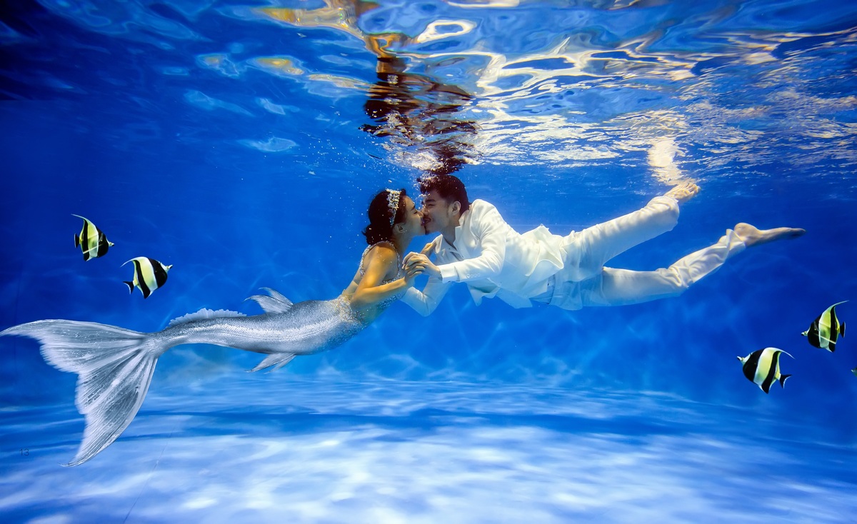 【好莱坞婚纱摄影】水下婚纱照