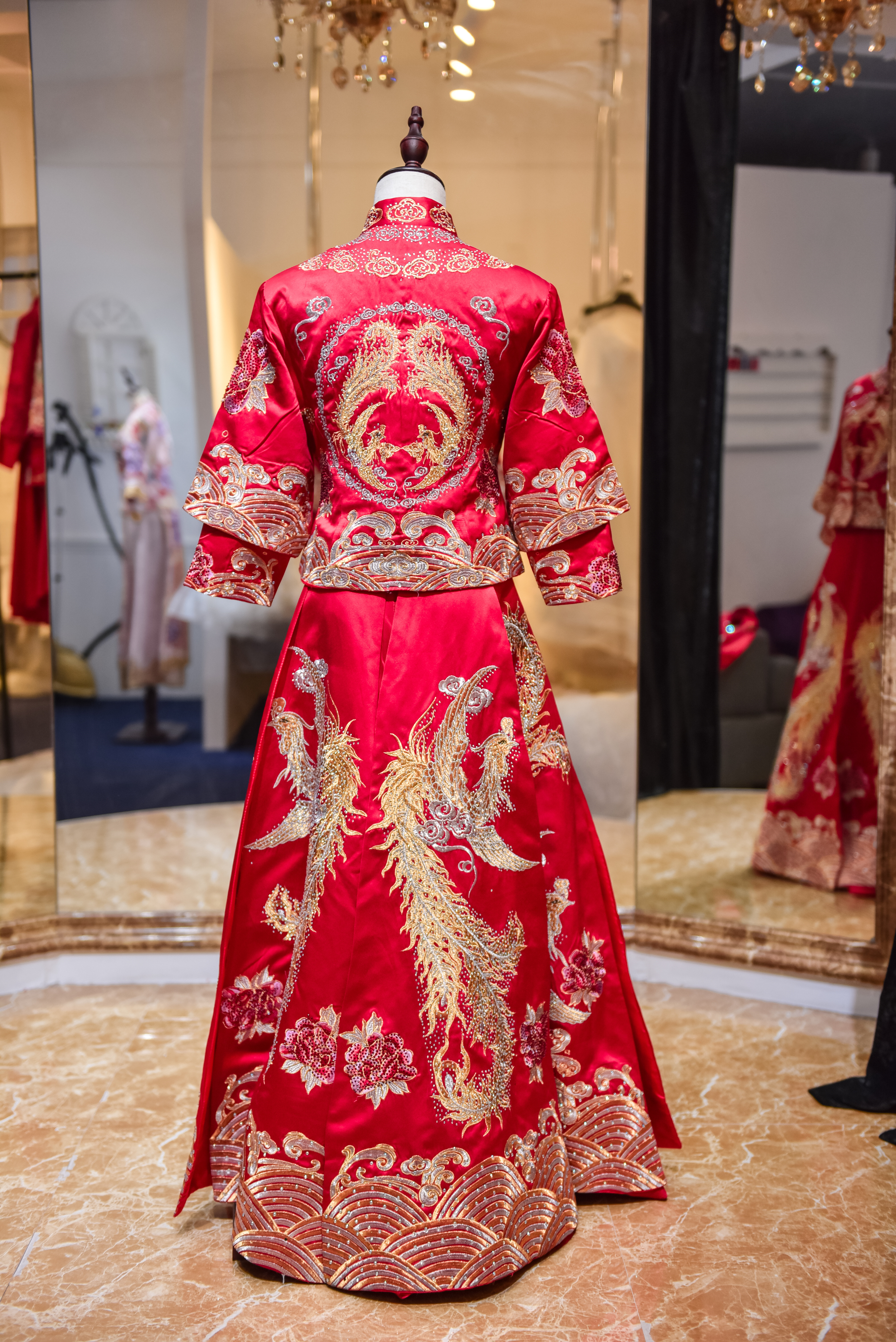 定制款中式龙凤褂 秀禾装