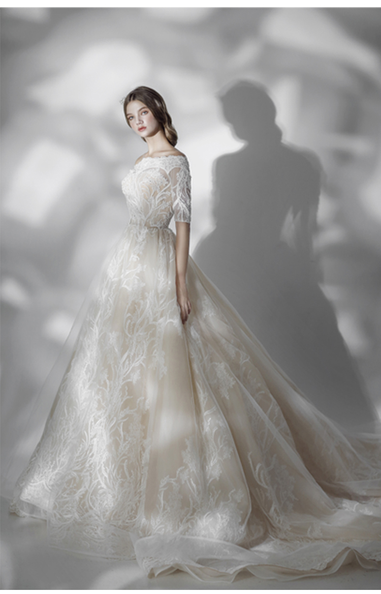 lisaz 丽莎皇宫婚纱礼服案例 -【lisaz white】心动一字肩水晶婚纱