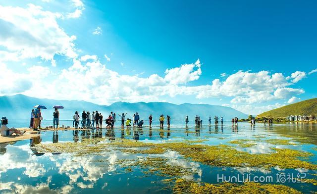 云南婚纱照_云南风景图片(2)