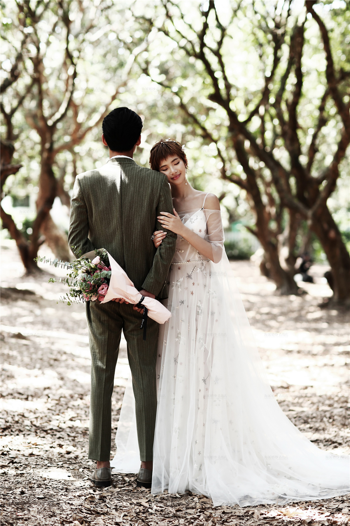 青岛海派婚纱最新作品【秋酿甜蜜午后】