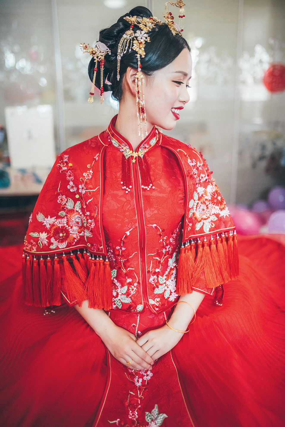 中国传统婚纱_动漫婚纱情侣头像