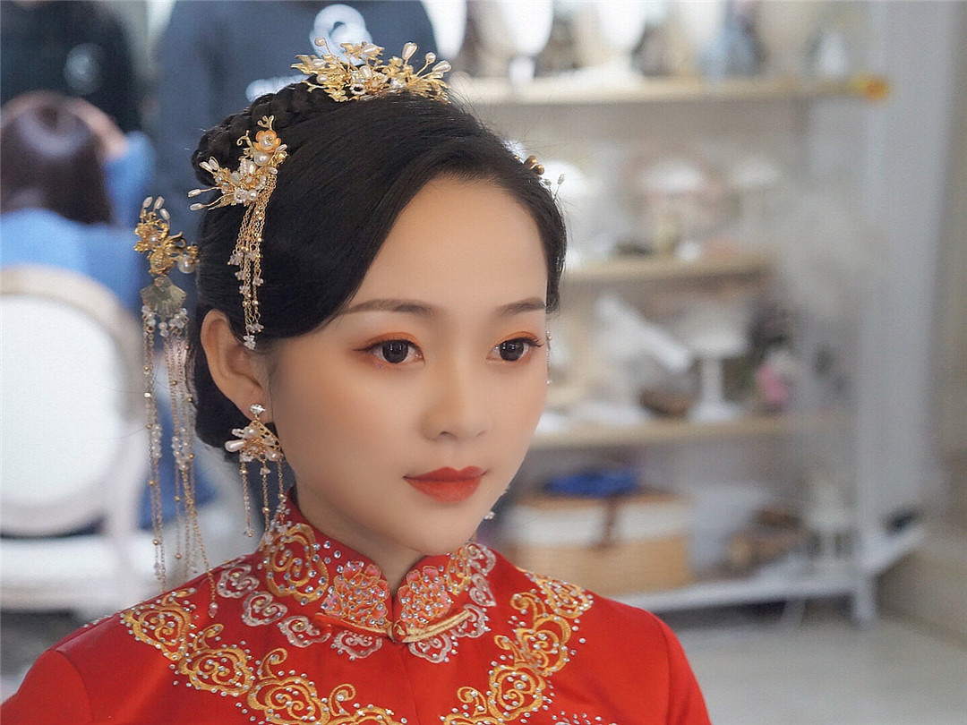 中式古典 龙凤秀禾妆发造型