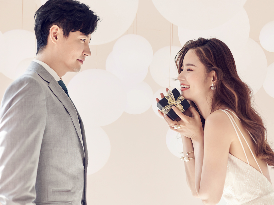 荆州秋缘婚纱摄影网络特惠套 4988元