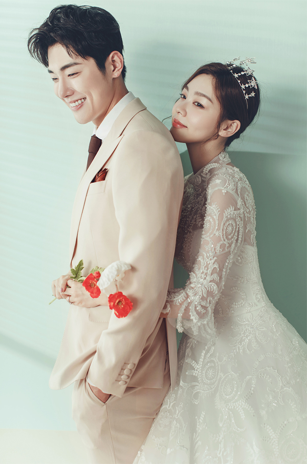 【巴黎春天婚纱摄影】8服8造 2019全新韩式风