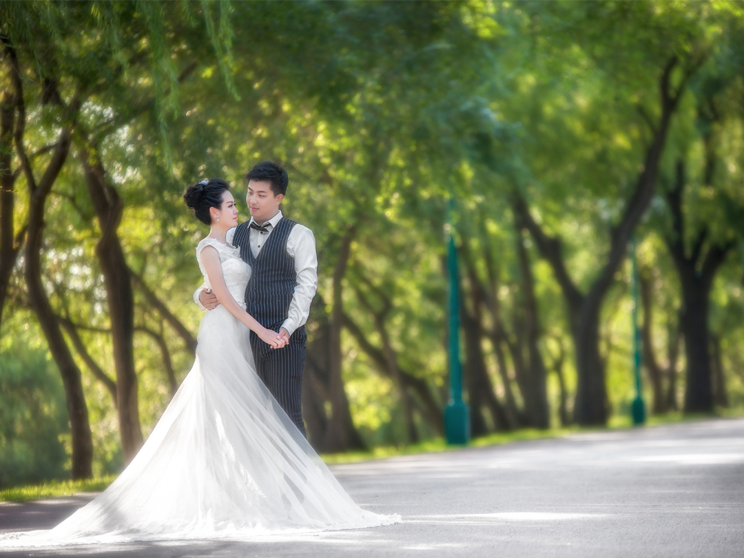 唯美婚紗套系 內(nèi)景+外景 精修30張