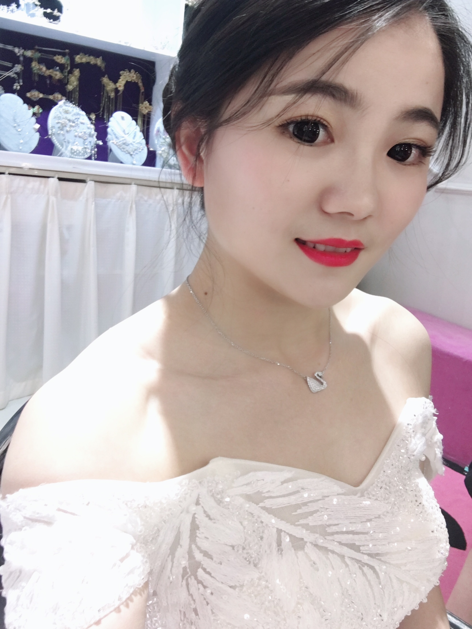 3秒瘦10斤的婚纱显瘦套路，我试了试，灵！