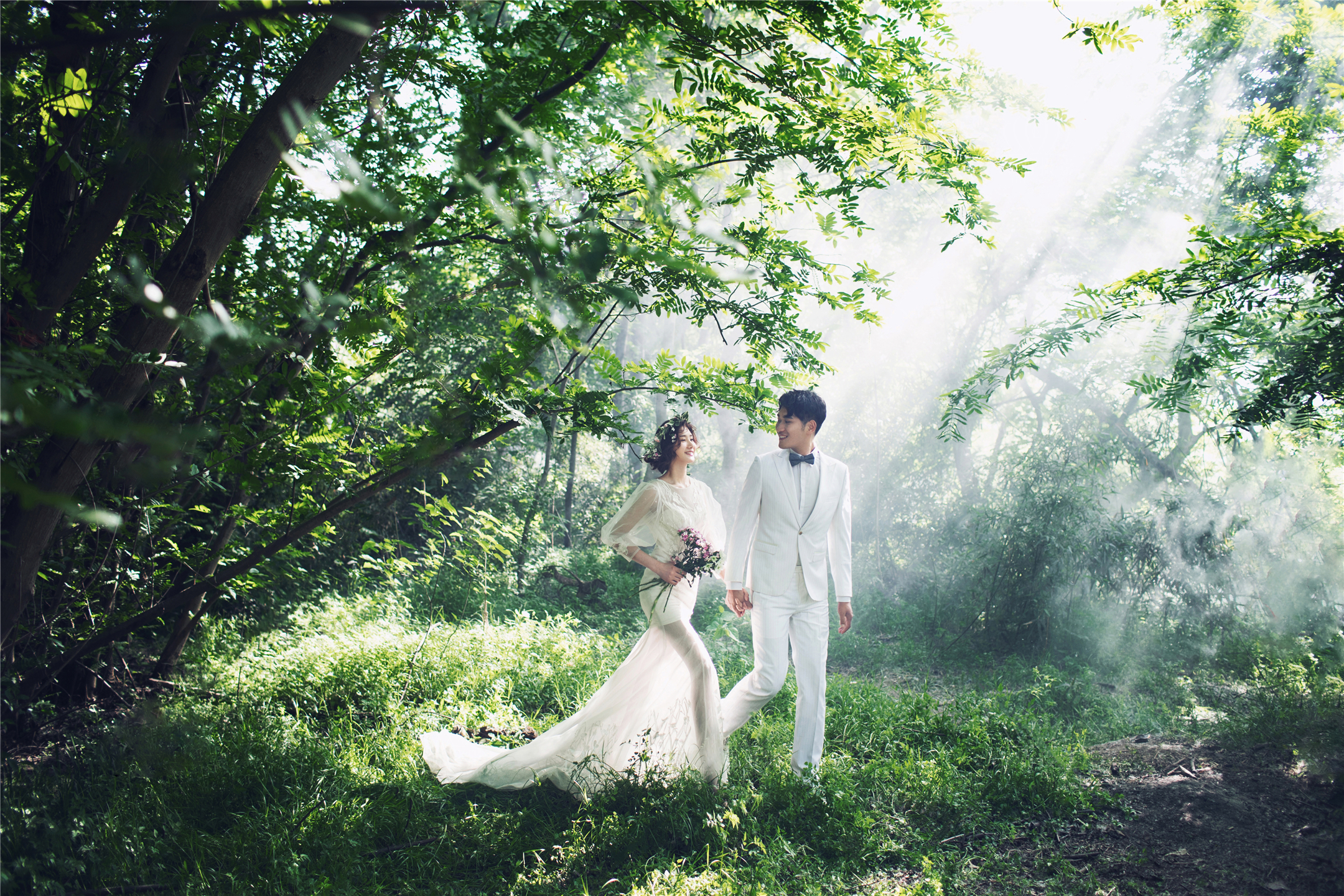 梦幻森林【8090婚礼会馆】