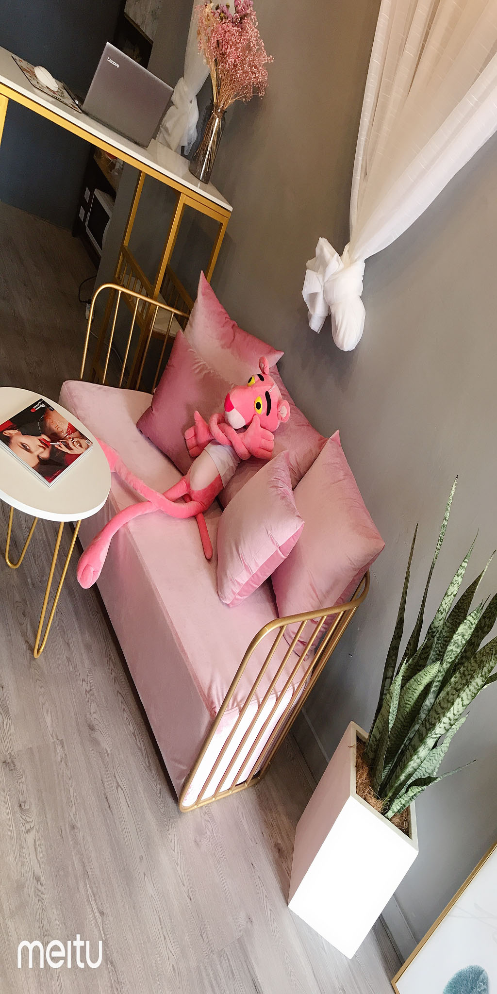 初见高端婚纱礼服