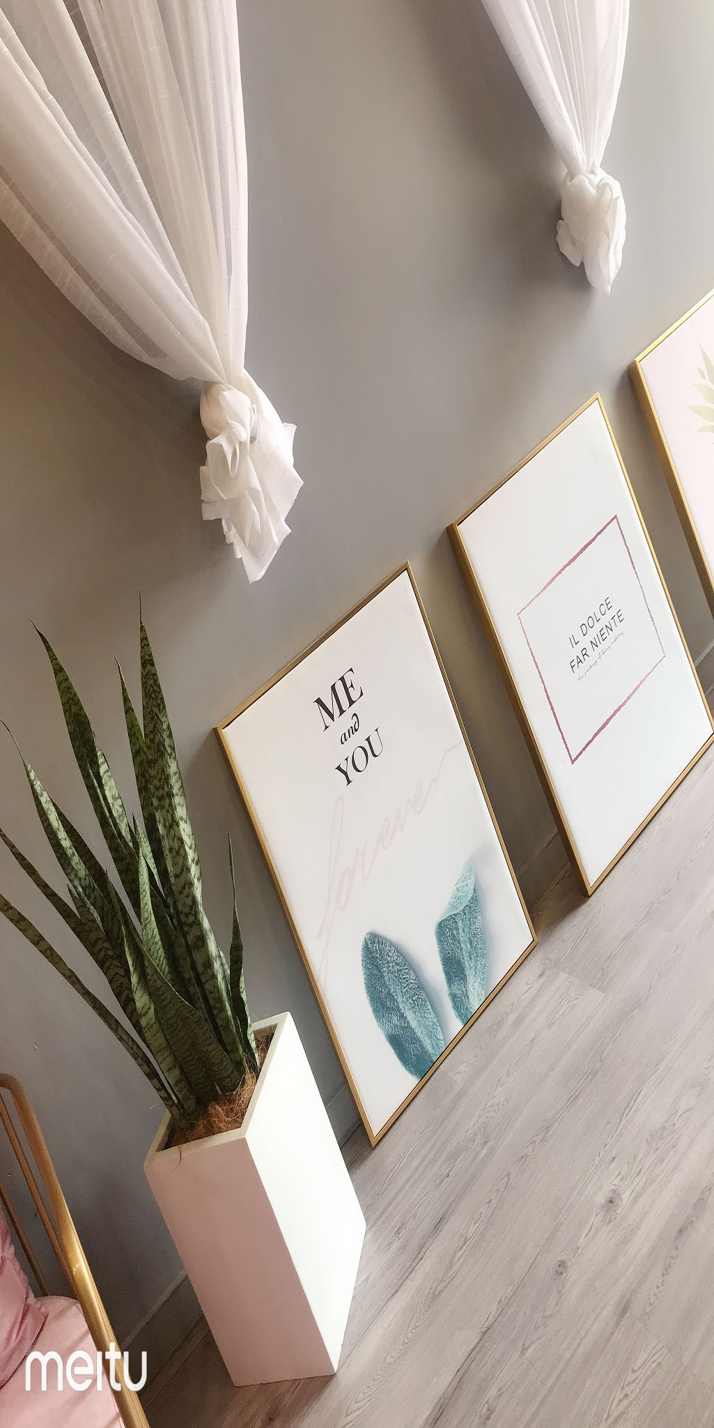 初见高端婚纱礼服