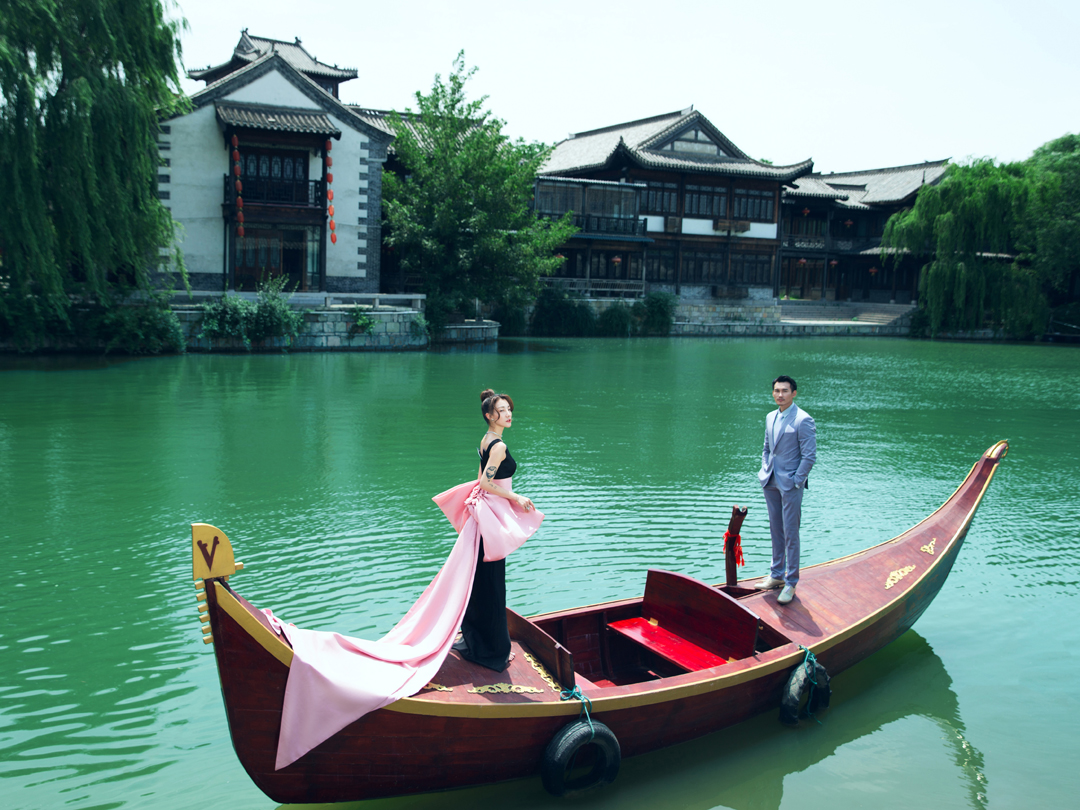 浪漫韩式婚纱拍摄-拍一套送一套