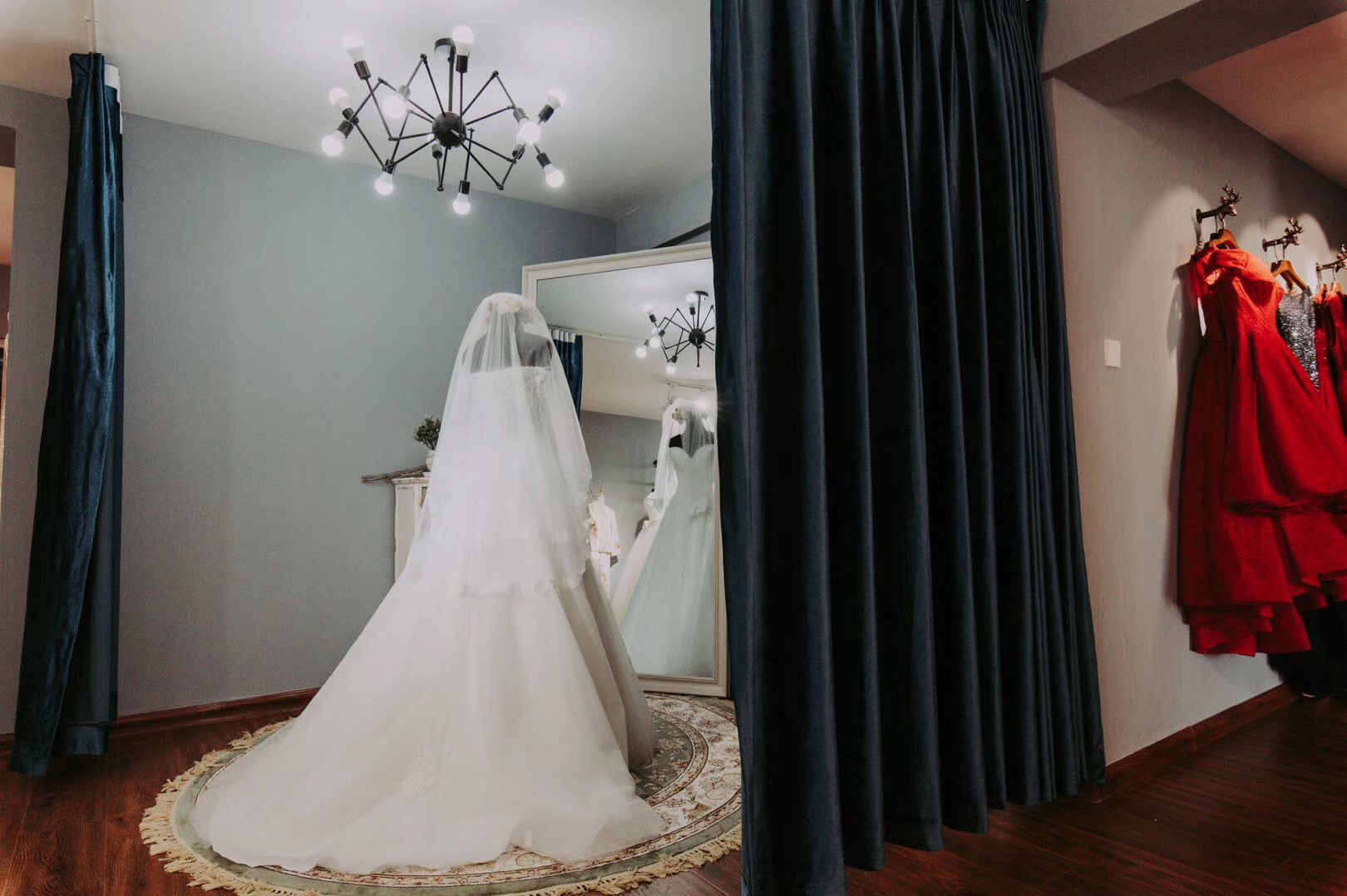 Dresser wedding德莱丝婚纱