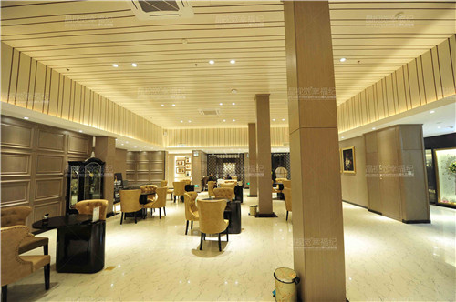 晶视觉婚纱摄影（曲靖店）