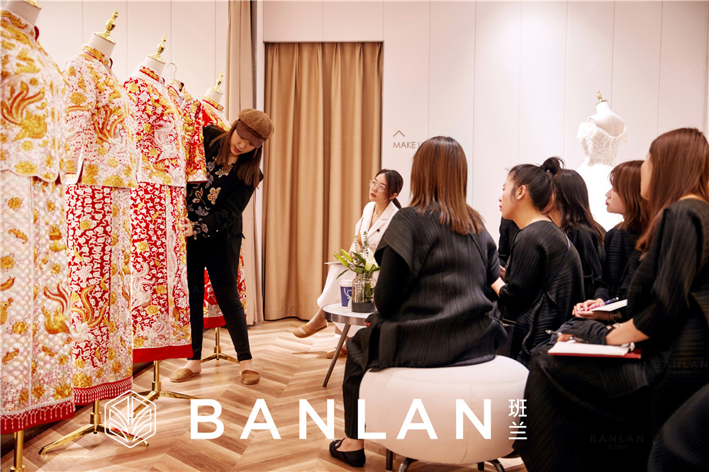 班兰BANLAN全球婚纱礼服
