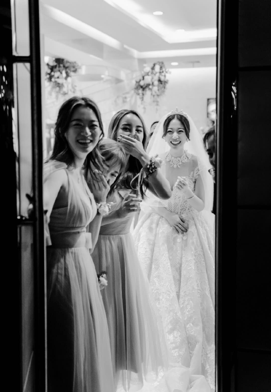 【黑与白的结合 简单的爱情 纯洁而幸福】！