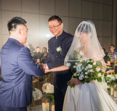 婚礼竟出现了小状况！这些婚品不准备 效果真的差很大