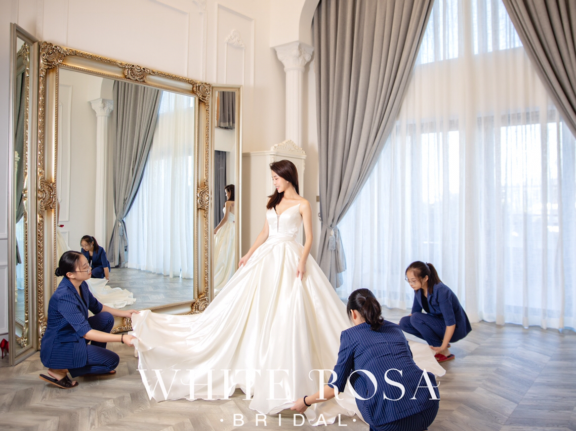 WHITE ROSA国际婚纱馆