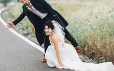 结婚不举行婚礼会后悔吗 旅行结婚的利弊分析