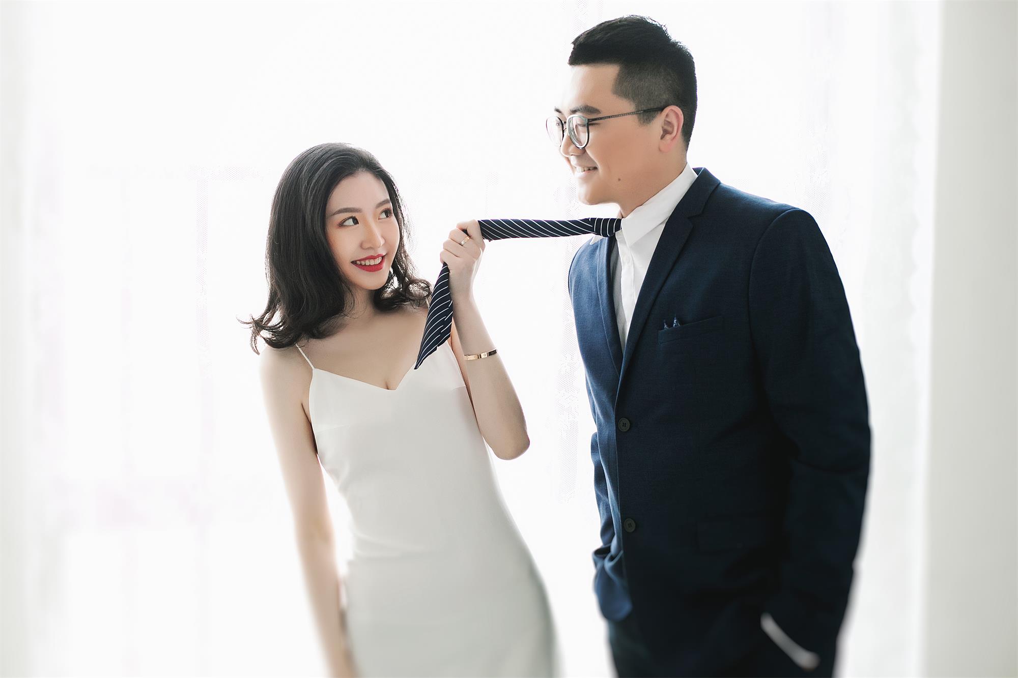 婚纱定制B：8服8造-全程一对一拍摄-内景+外景