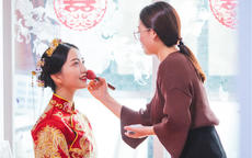 中式新娘妆的画法有什么特点