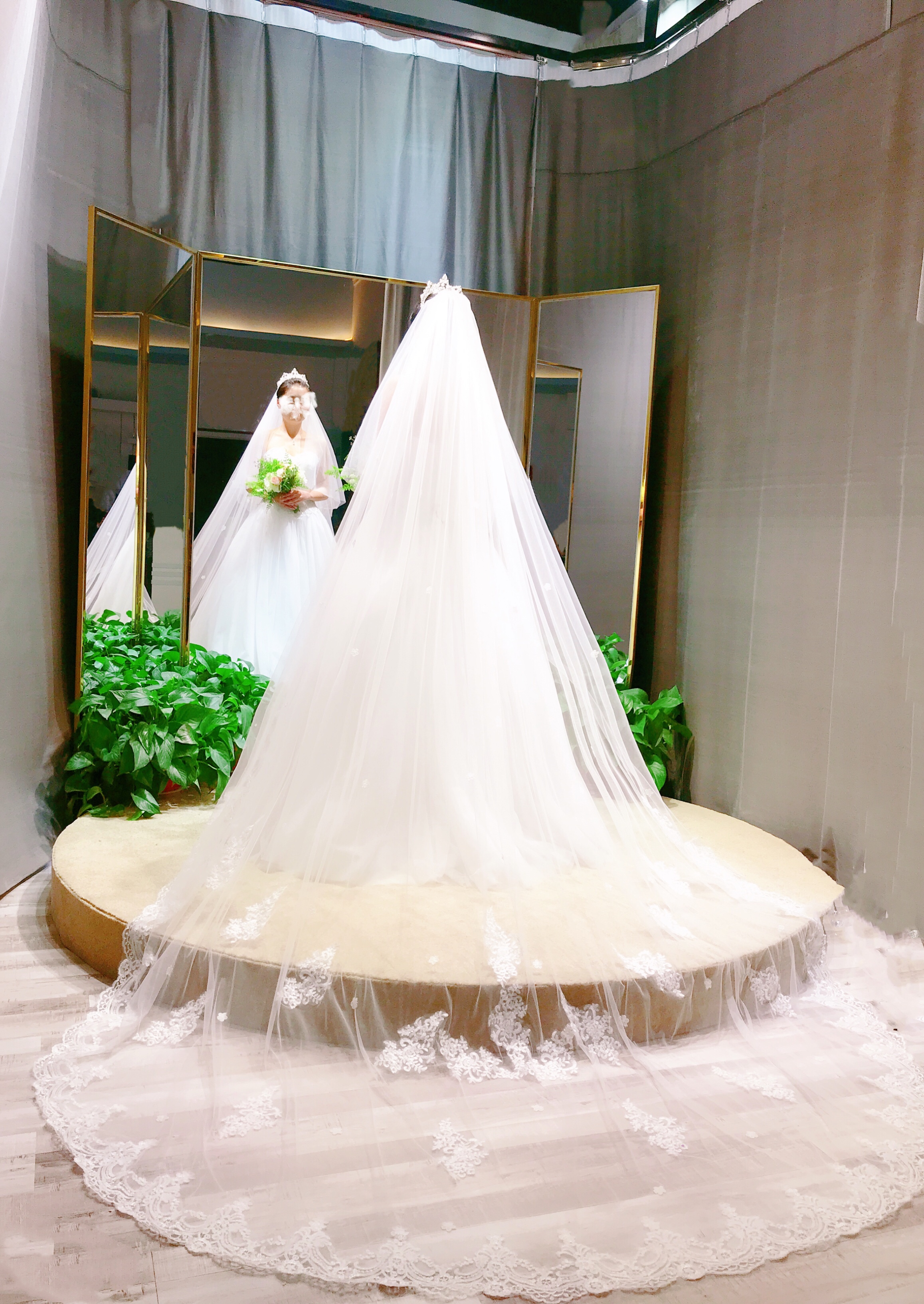 Dear We婚纱礼服馆