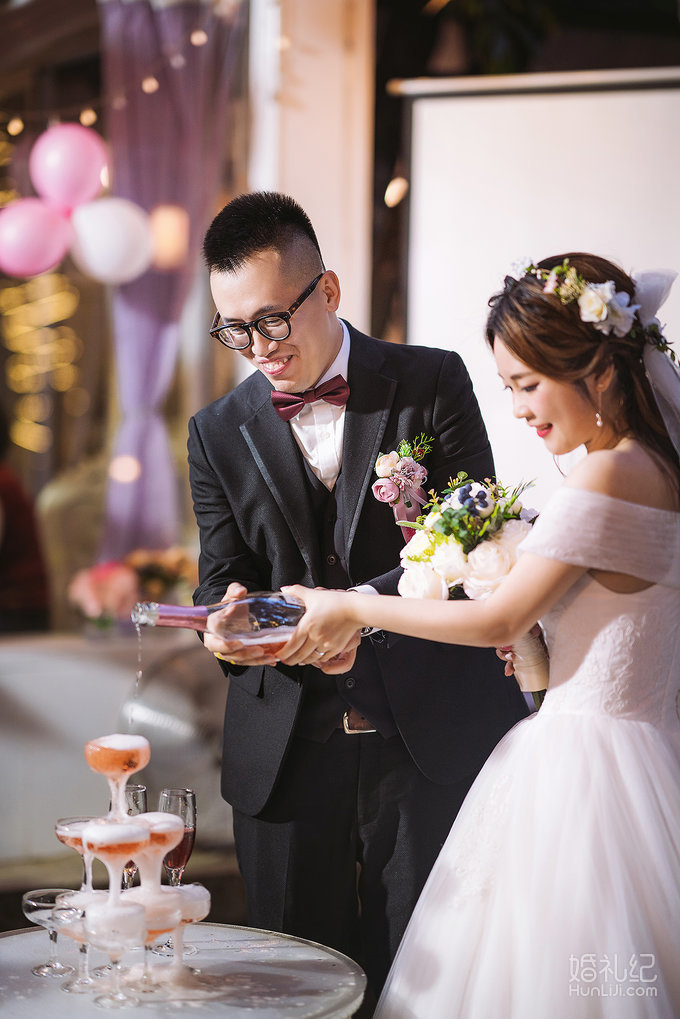 工薪阶层怎么办婚礼！一场大家都玩得开心的婚礼！