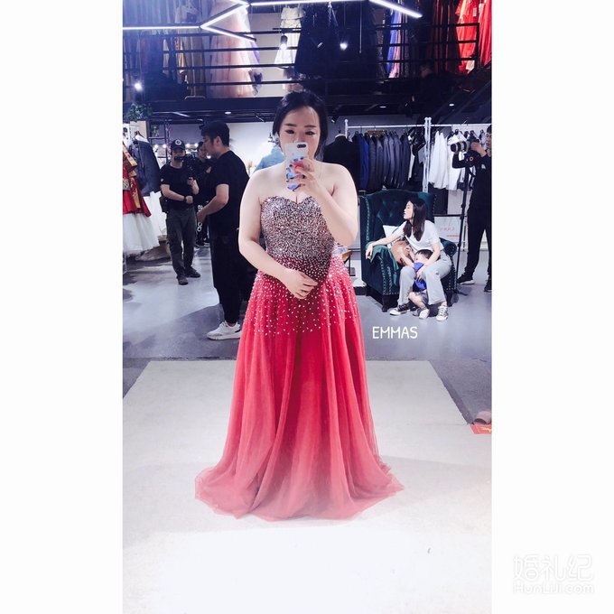 胖新娘有救了！上身妙瘦20斤的婚纱亲测是这些~
