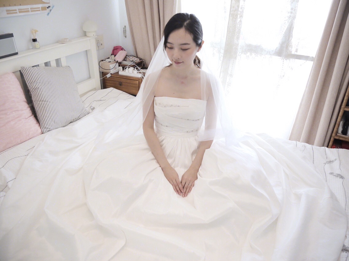 新娘网购千元婚纱，仙气逼人，竟不输大牌婚纱！