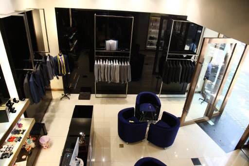 蓝帝格尼西服定制萧山店
