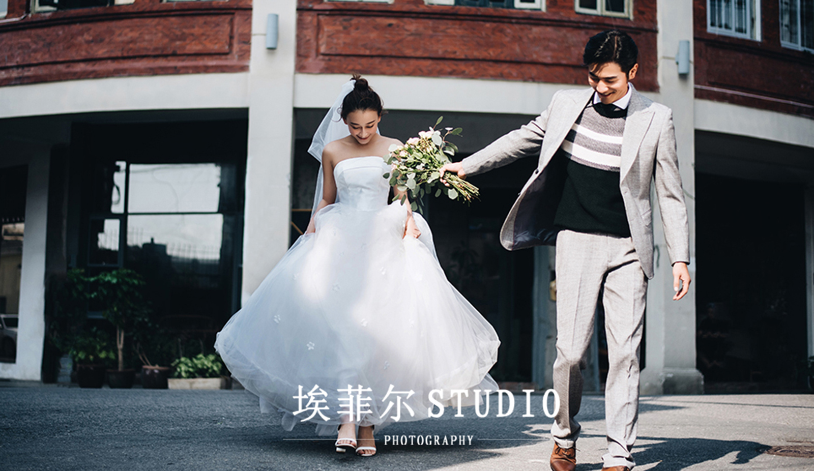 埃菲爾婚紗攝影限時搶購店長推薦.進店送伴手禮一份