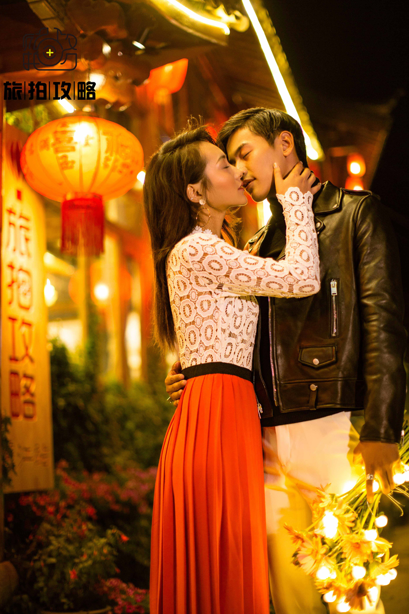 超值套餐4299婚纱照，相册2本