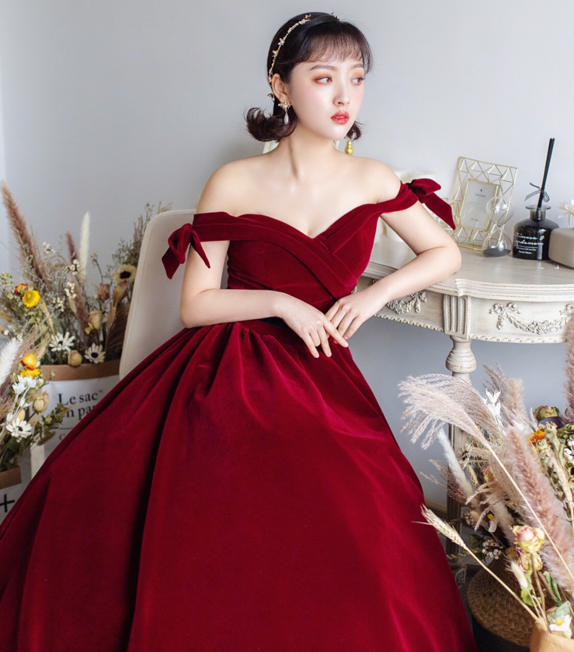 【AMY 最新敬酒服样衣】新款酒红丝绒敬酒服