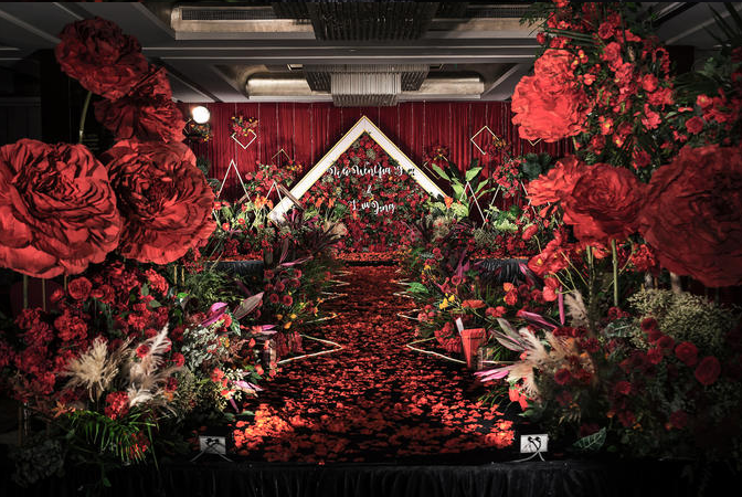 红色002高端大气梦幻主题婚礼婚礼婚庆礼堂布置