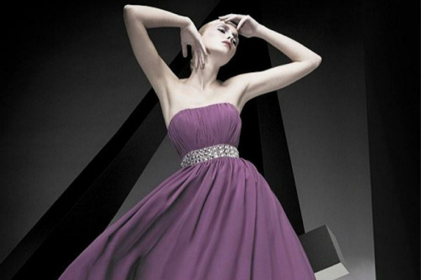 紫色婚纱的寓意是什么