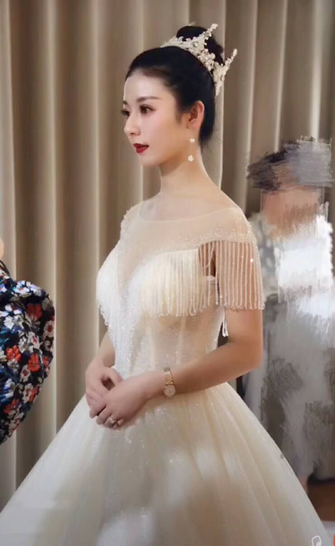 浪漫婚礼婚纱，秀禾，礼服妆容造型