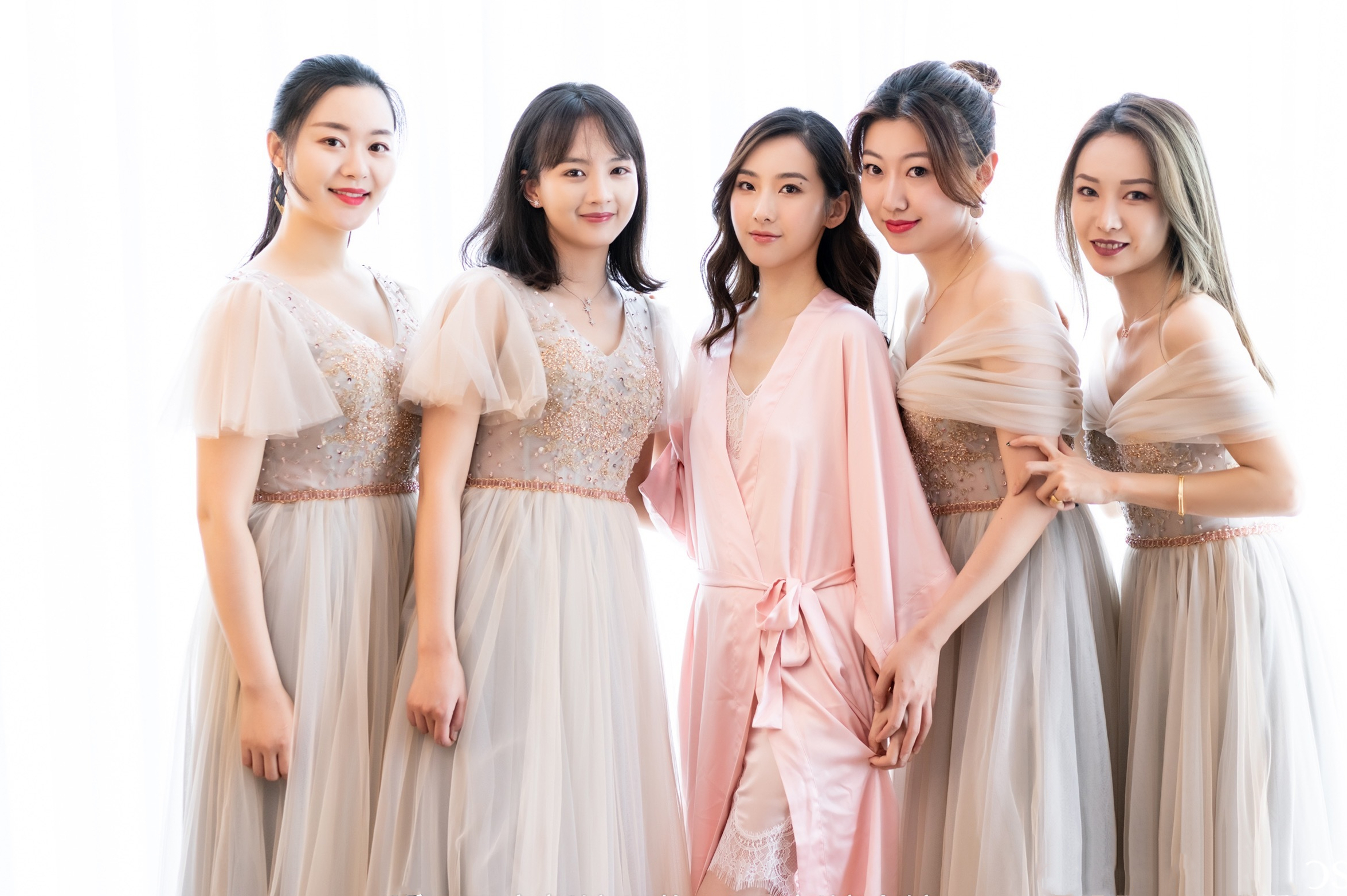 一朵新娘跟妆花絮 千万人中，你是我的满心欢喜