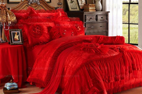 婚房床要怎么布置  婚房床布置的5个禁忌