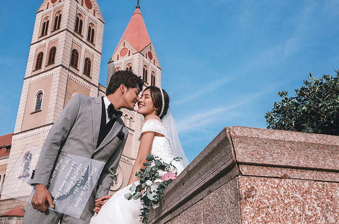 /青岛教堂婚纱照 /青岛教堂婚纱照