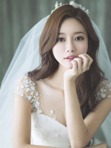 韩式婚纱照新娘妆容打造步骤讲解