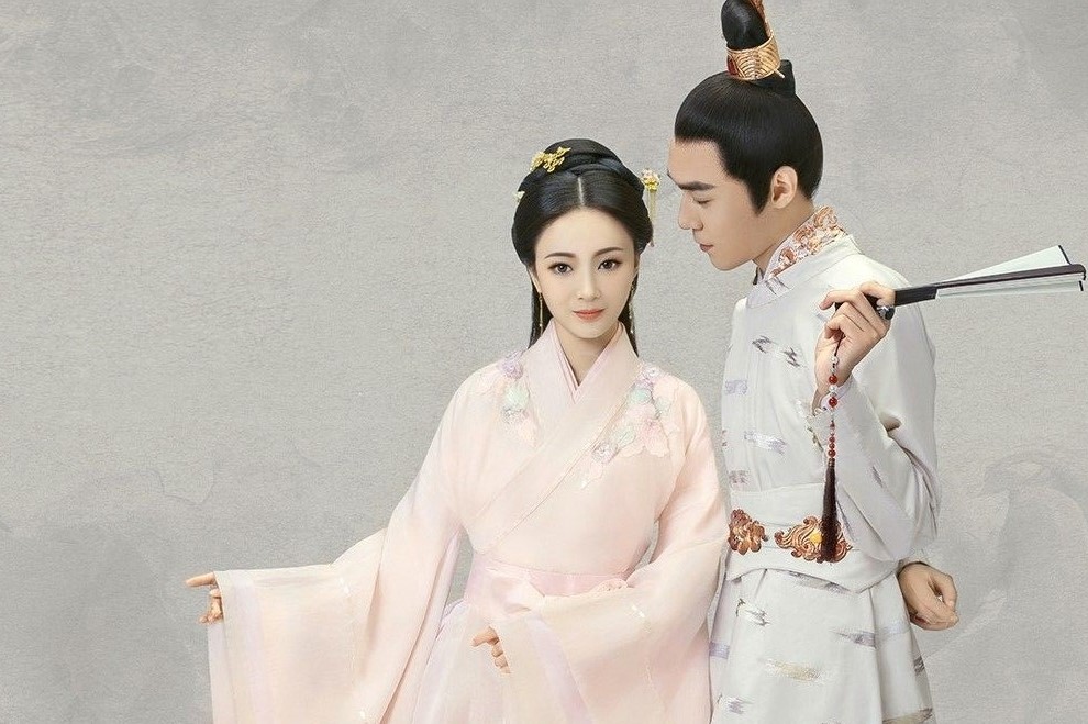 中式复古婚纱照图片