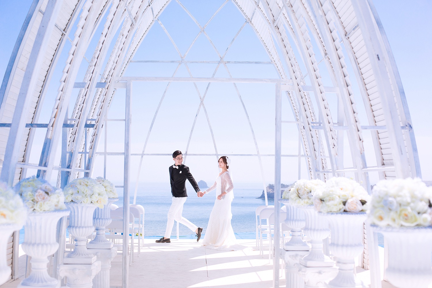 2019轻旅拍12服12造海边婚纱摄影