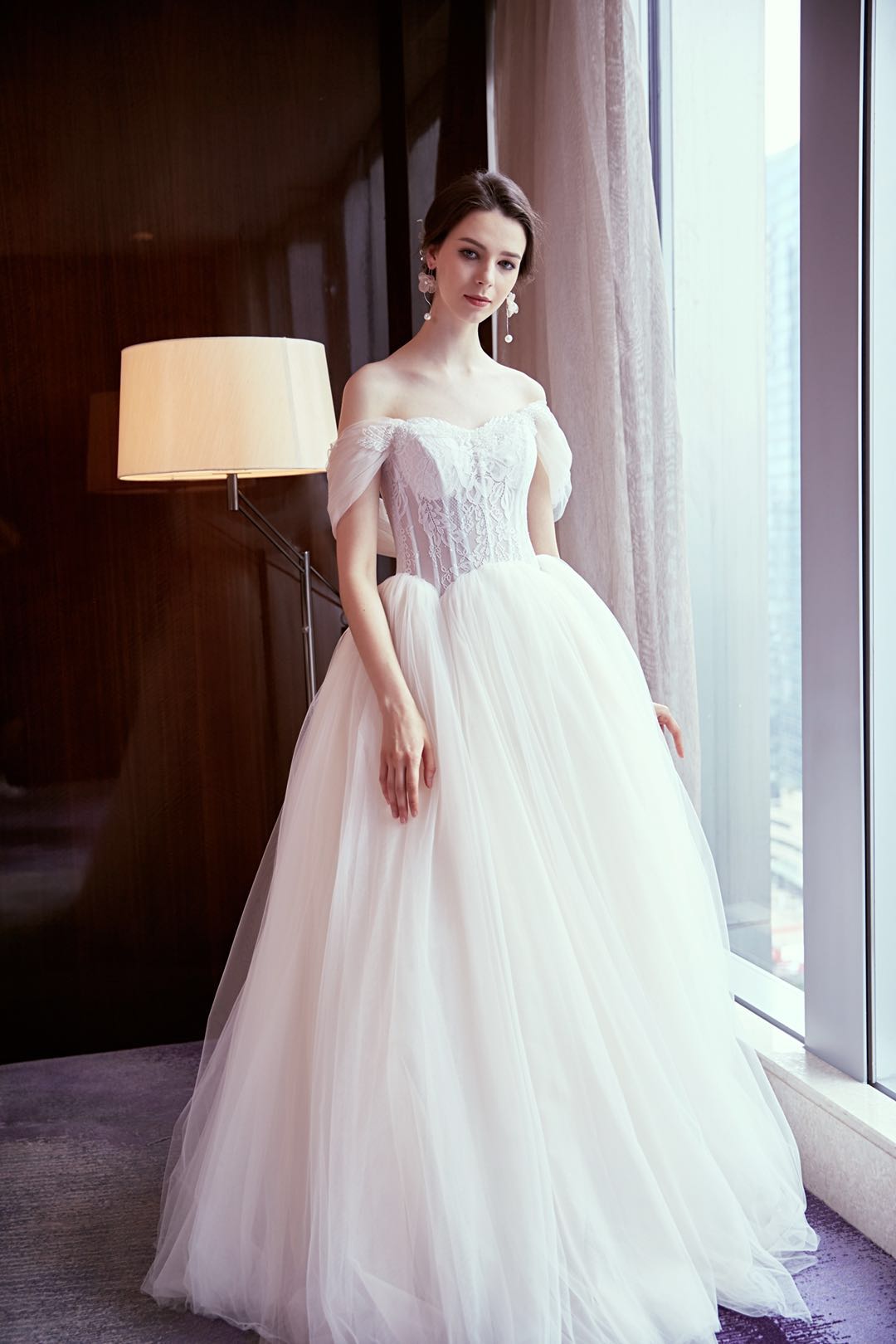 【chans】陈氏新娘宫廷一字肩出门纱 -婚纱礼服【婚礼纪】