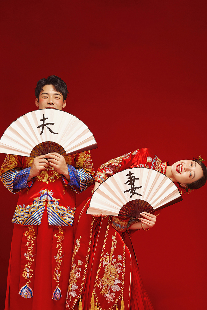 【美阁印象】将搞怪俏皮与中式婚纱照结合