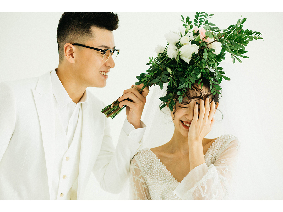 開(kāi)業(yè)特惠價(jià)婚紗照2999