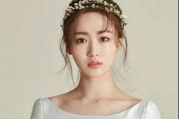 韓式新娘妝的特點 8步打造完美韓式新娘妝容